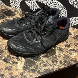 Nike Men's Black Performance Athletic Shoes